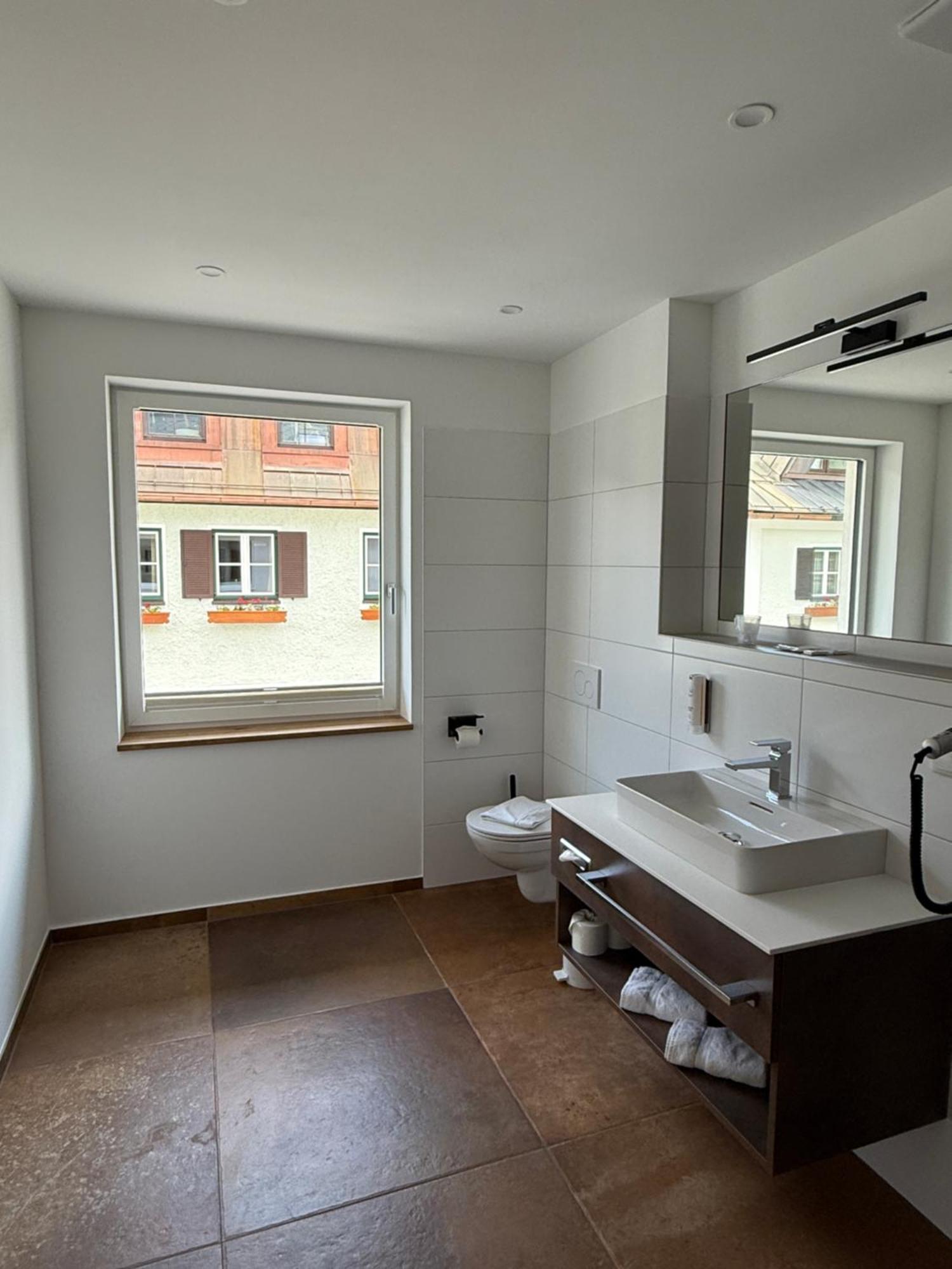 Seehotel Lilly 3* Strobl
